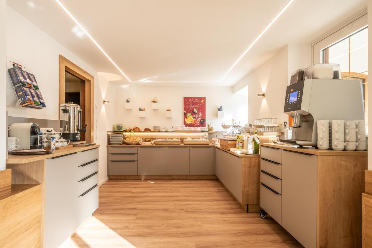 Hotel-Pension Falkensteiner Санкт Гильген Экстерьер фото