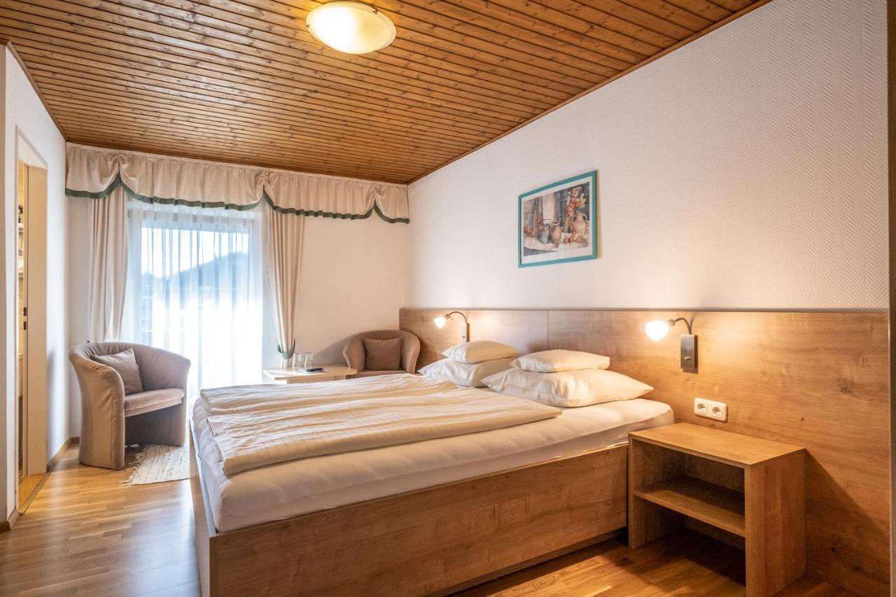 Hotel-Pension Falkensteiner Санкт Гильген Экстерьер фото