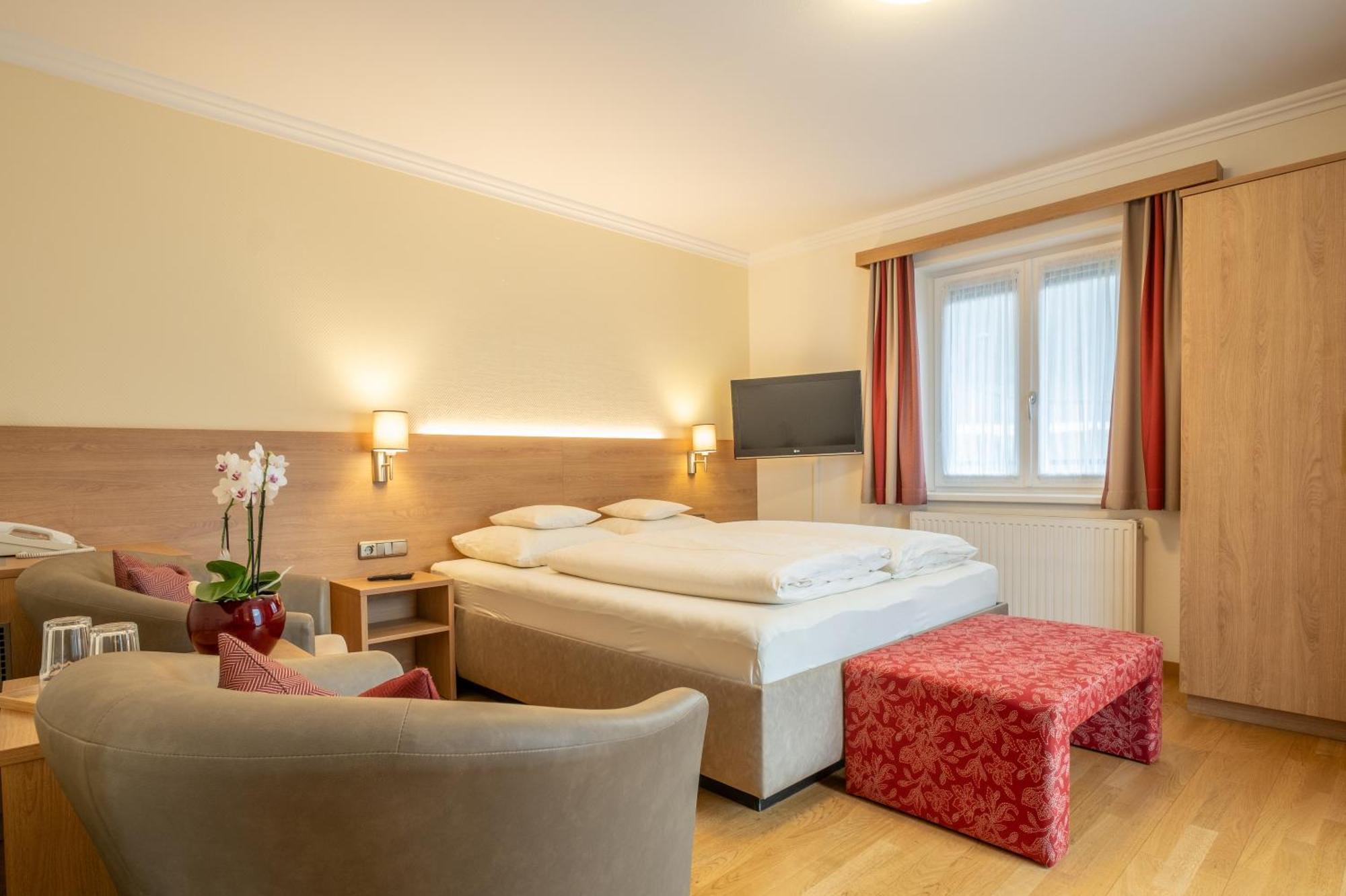 Hotel-Pension Falkensteiner Санкт Гильген Экстерьер фото