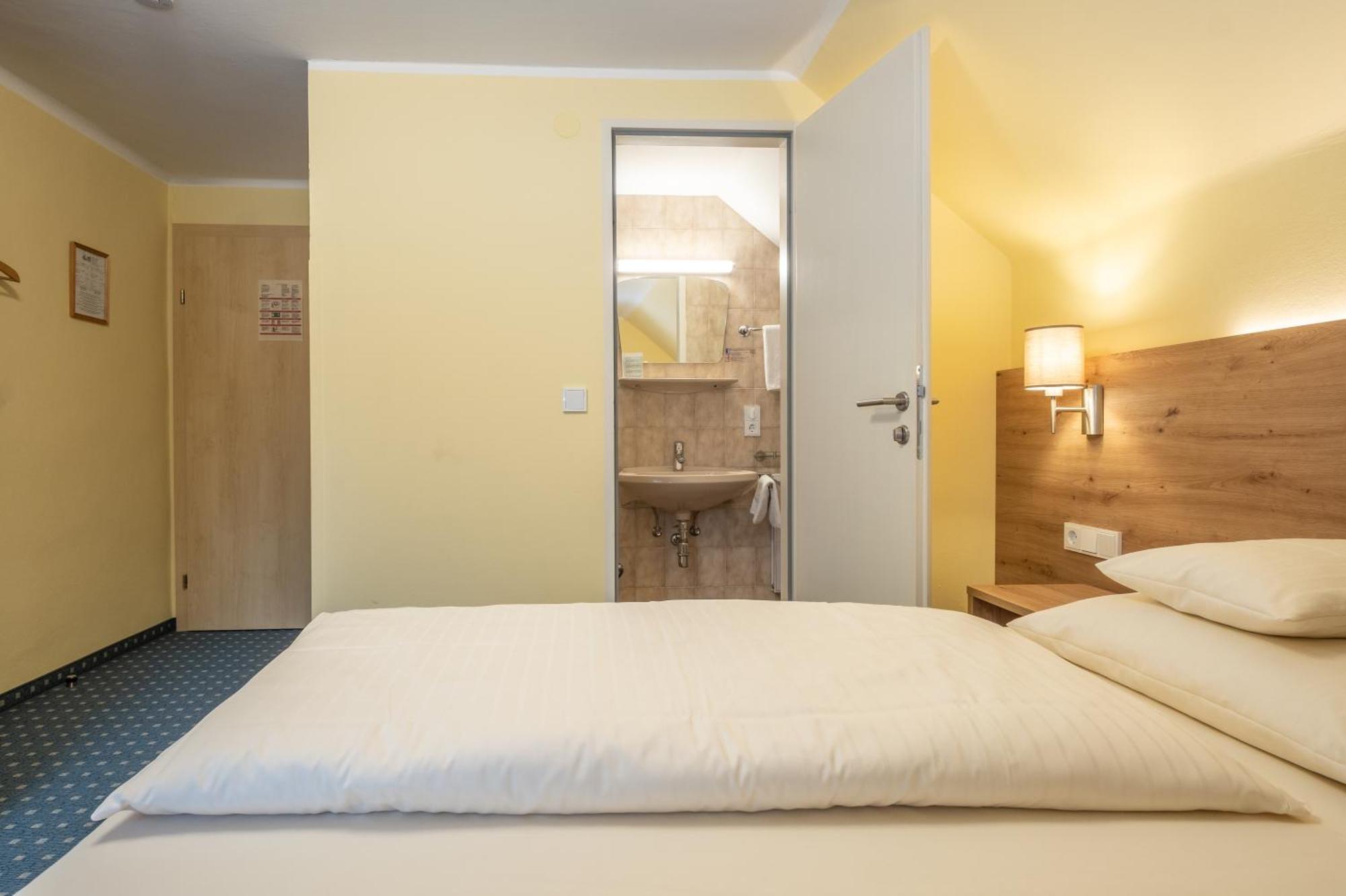 Hotel-Pension Falkensteiner Санкт Гильген Экстерьер фото