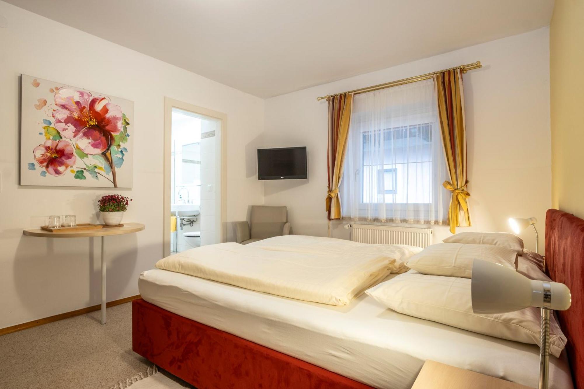 Hotel-Pension Falkensteiner Санкт Гильген Экстерьер фото