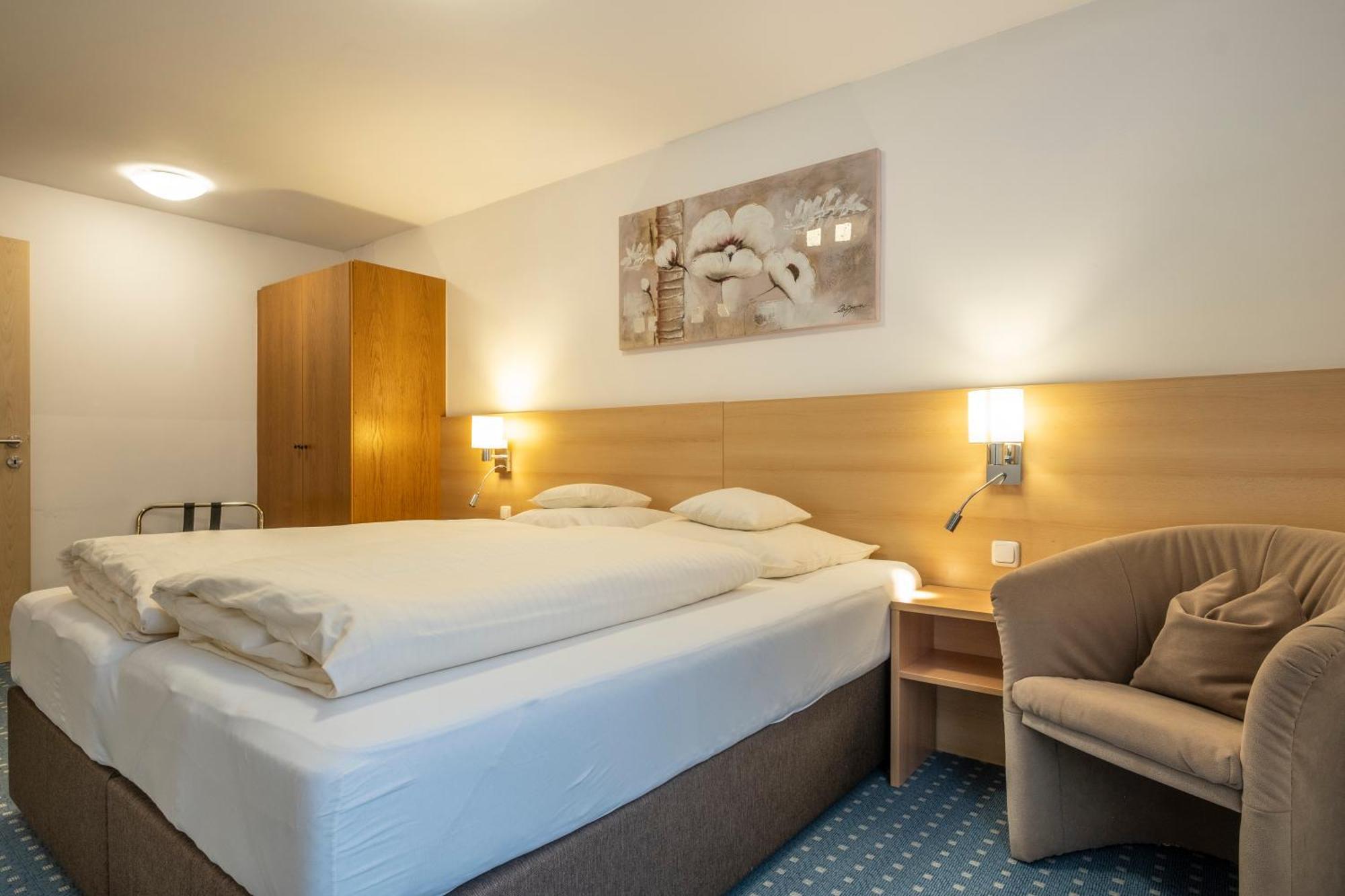 Hotel-Pension Falkensteiner Санкт Гильген Экстерьер фото