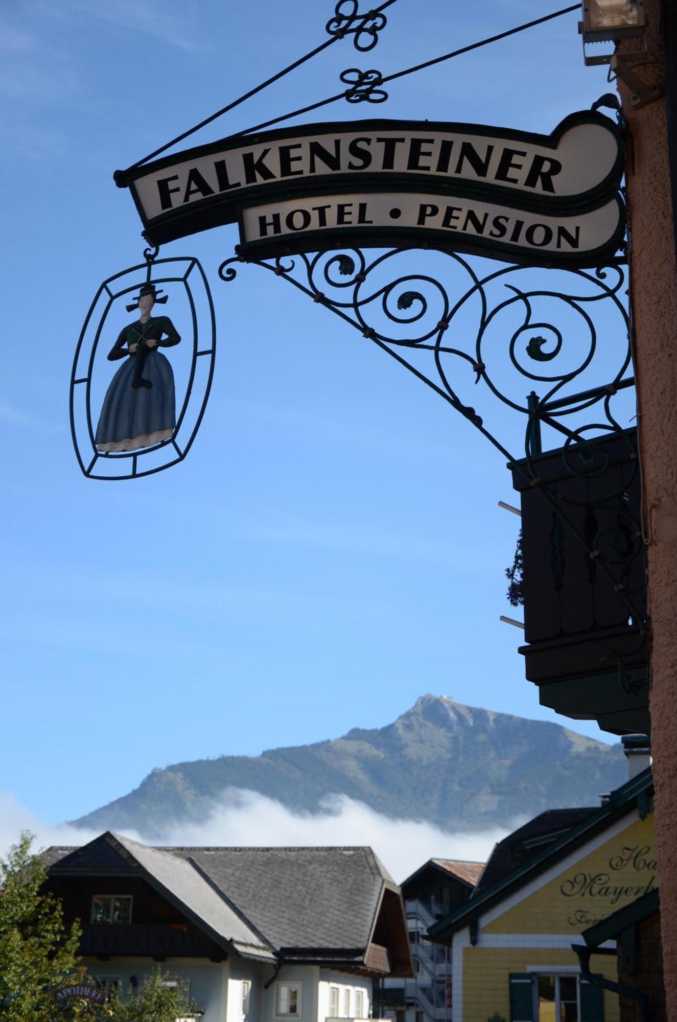 Hotel-Pension Falkensteiner Санкт Гильген Экстерьер фото