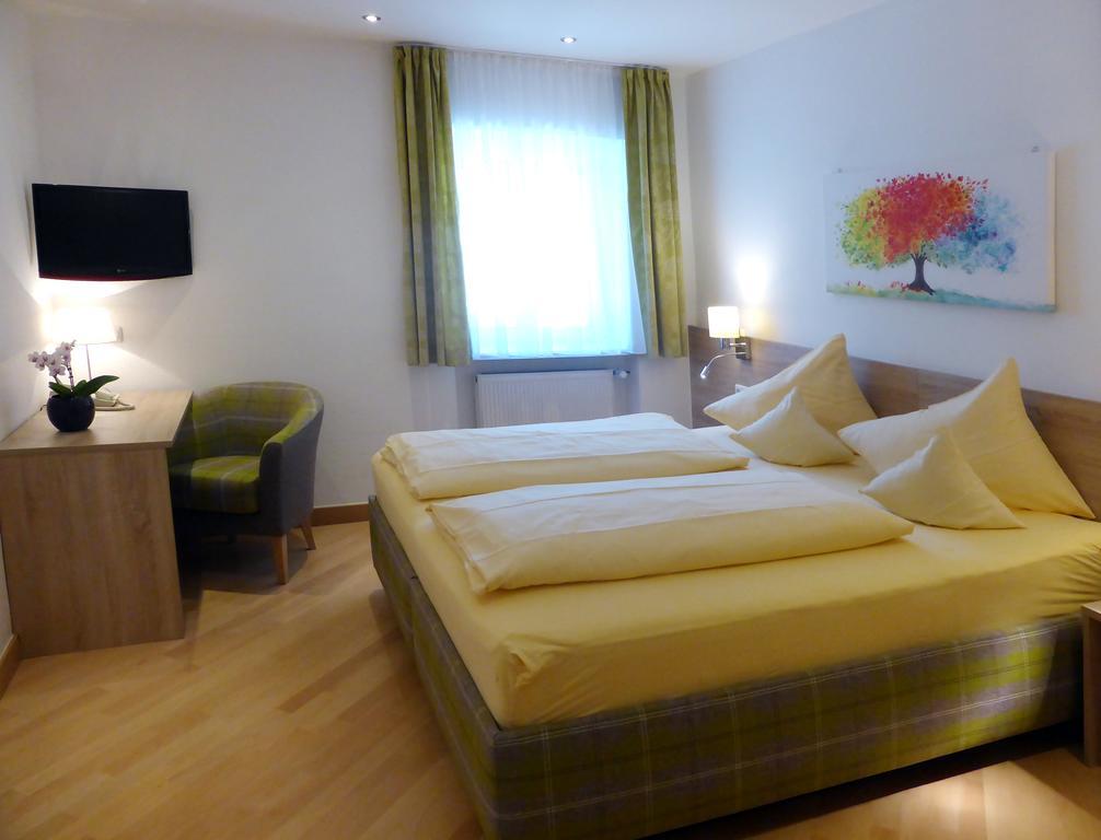 Hotel-Pension Falkensteiner Санкт Гильген Экстерьер фото